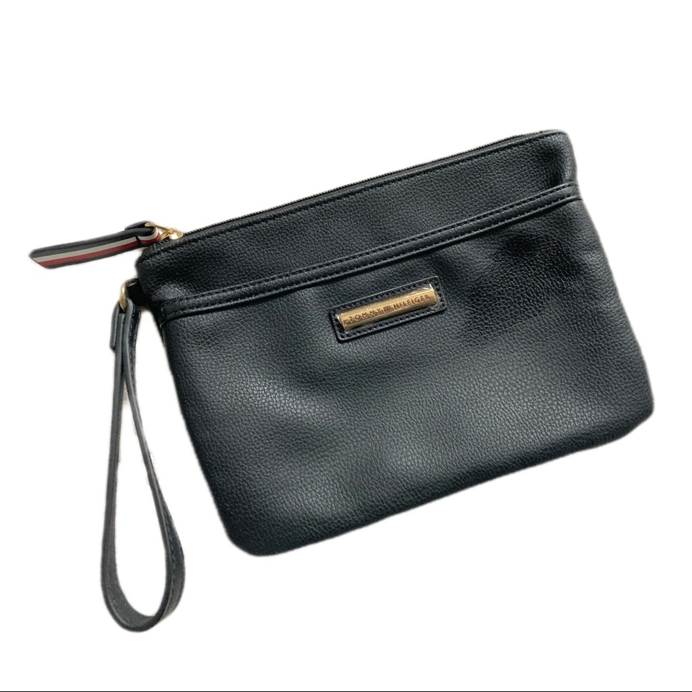 Tommy Hilfiger Black Wristlet Purse Small with Zipper and 2 Pockets NWOT